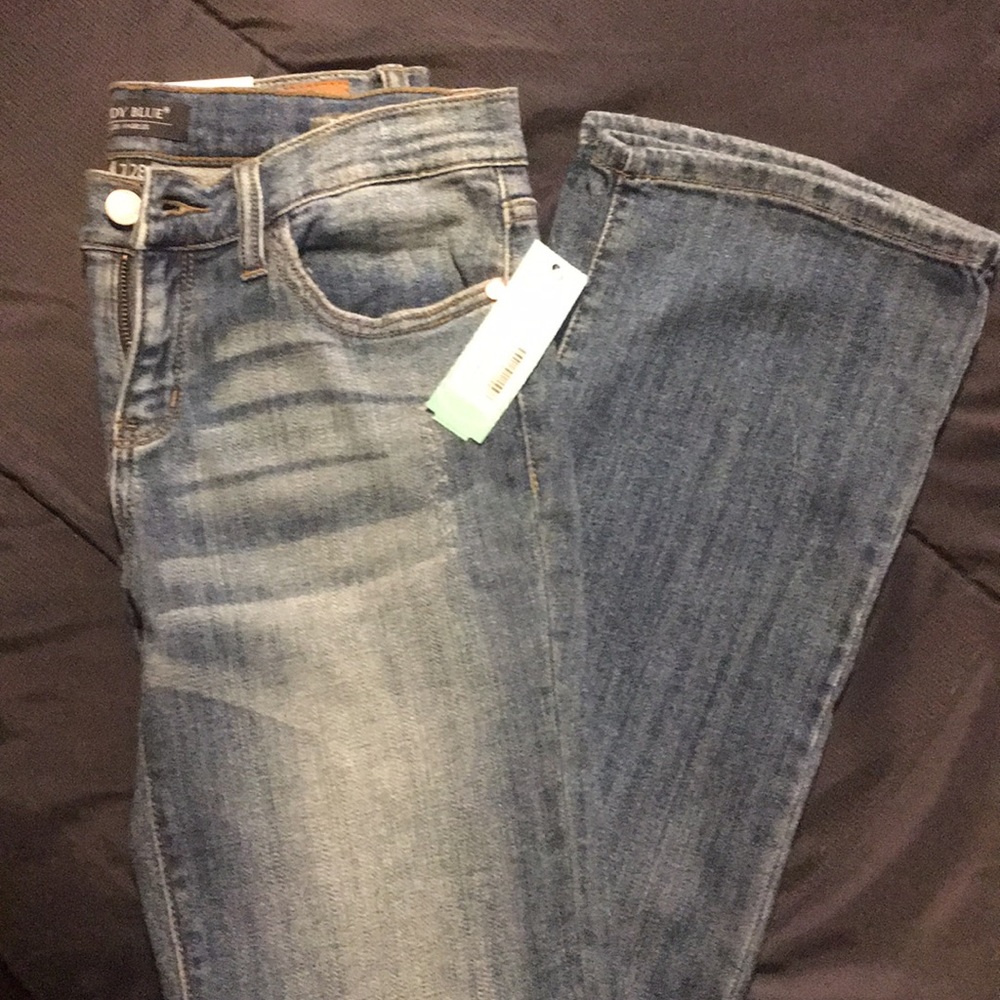 Judy Blue Lynn Distressed Bootcut Jeans NWT sz 7